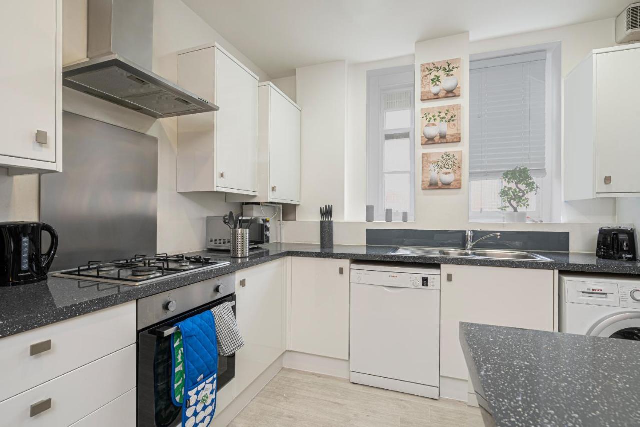 Beautiful 3 Bedroom Apartment Near Marble Arch And Oxford Street ロンドン エクステリア 写真