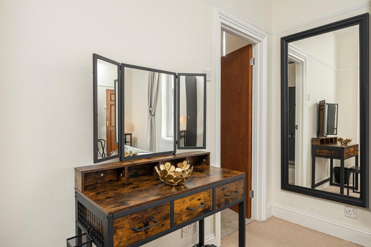 Beautiful 3 Bedroom Apartment Near Marble Arch And Oxford Street ロンドン エクステリア 写真