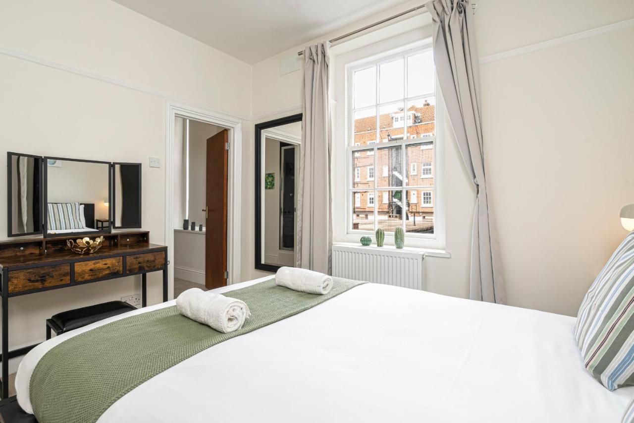 Beautiful 3 Bedroom Apartment Near Marble Arch And Oxford Street ロンドン エクステリア 写真